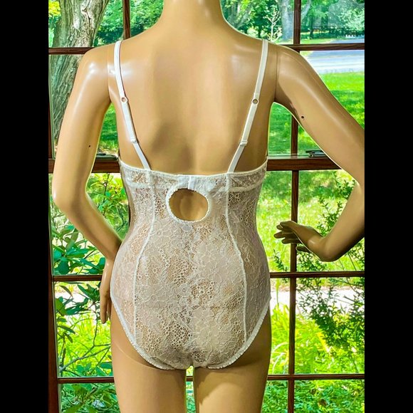 ▪️NWOT▪️MIMI HOLLIDAY▪️Lotus Blossom Floral Lace Silk Satin Trim Teddy Bodysuit - Picture 2 of 8